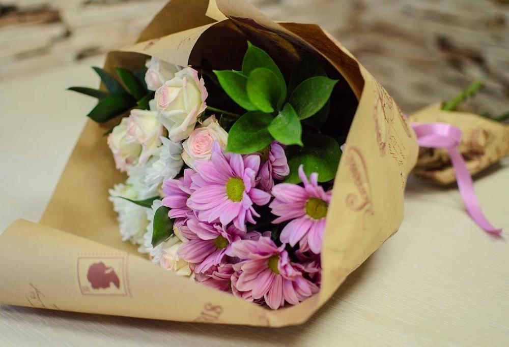 Букет цветов из: Розы и Хризантемы в Бурацком