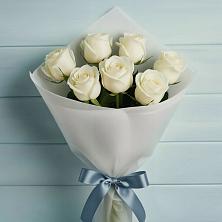 Букет 7 Белых роз Эдлесс Лав в Бурацком