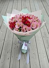 Букет цветов из:  Альстромерии в Бурацком