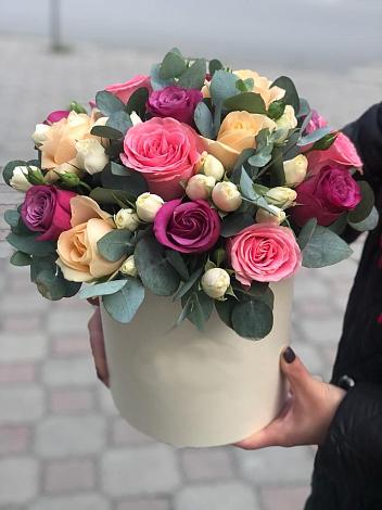 Цветочная композиция из Розы в шляпной коробке в Бурацком