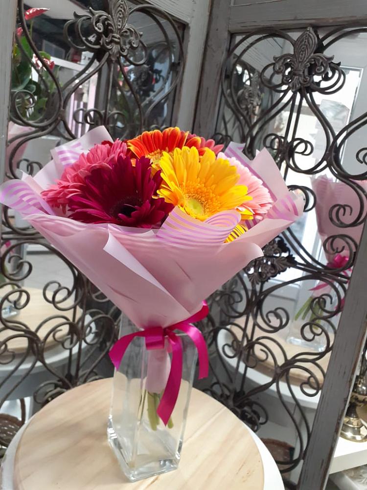 Букет цветов из: Герберы в Бурацком