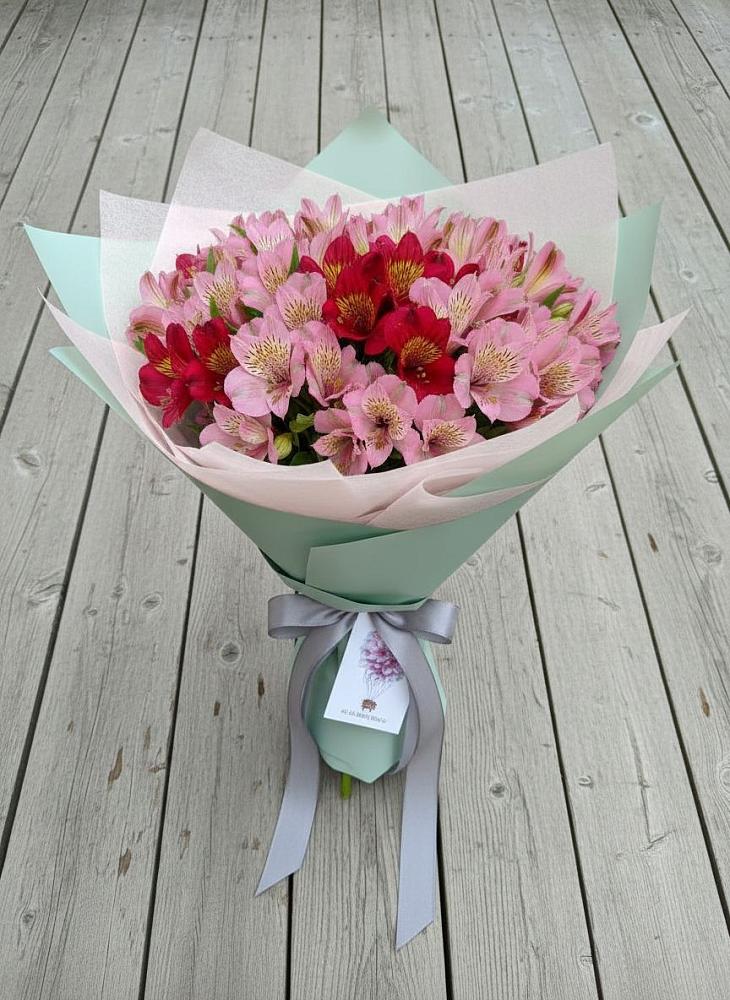 Букет цветов из: Альстромерии в Бурацком