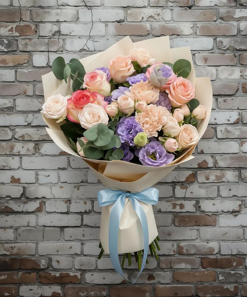 Букет цветов из: Розы, Лизиантусы и Гвоздики в Бурацком